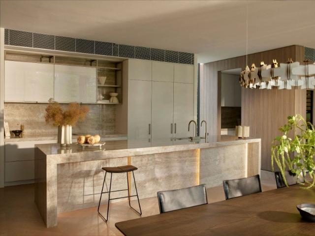 A Riverfront Sub Penthouse Unlike Any Other. Complimentary Marina Berth