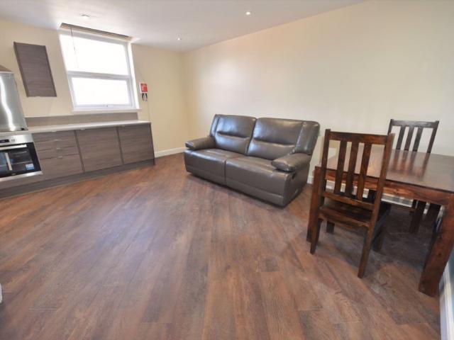 A room for rent in 1 bedroom House Share in Flat 2 HS, Leeds