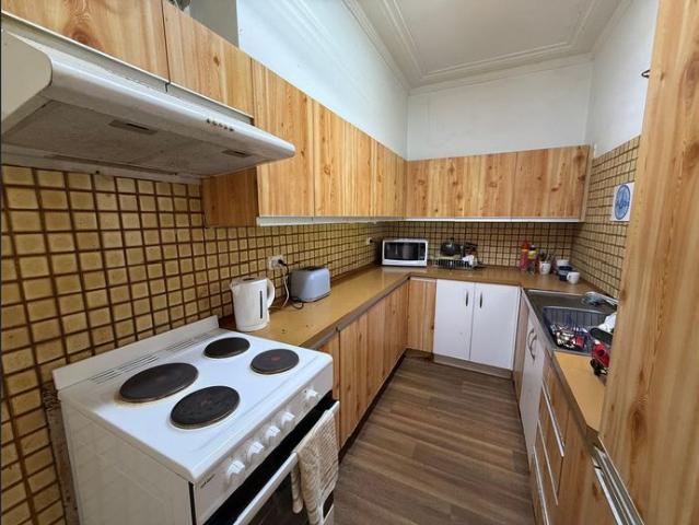 A room in a comfortable shared home, perfect for students or singles