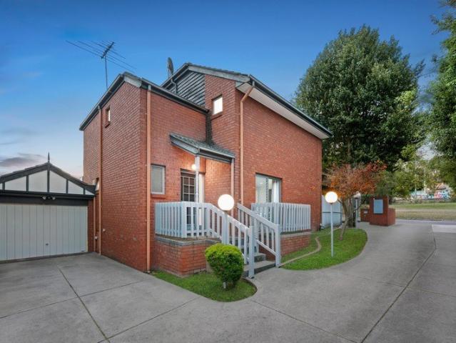 A Standout Mitcham Home with Charming Street Appeal