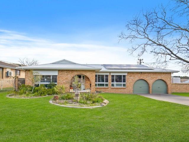 A STANDOUT FAMILY HOME