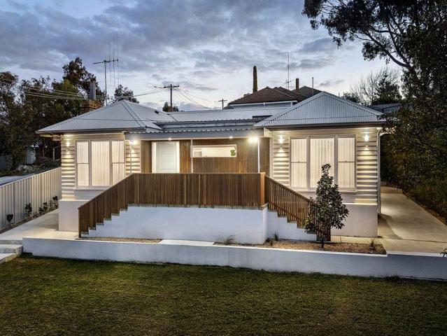 A Standout Renovation Close to the CBD
