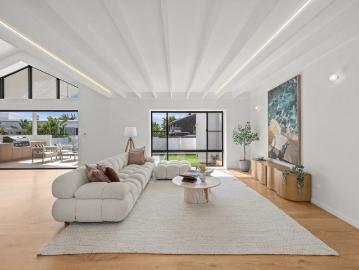 A Statement in Coastal Luxury, Turn Key Burleigh Waters Residence