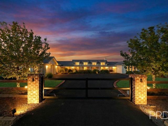 A Statement in Luxury Living!