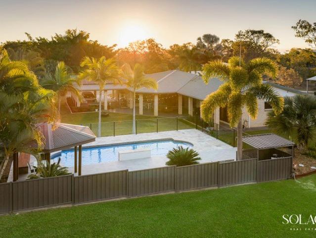 A Statement in Luxury, Space & Sophisticated Dual Family Living in Tannum Sands!
