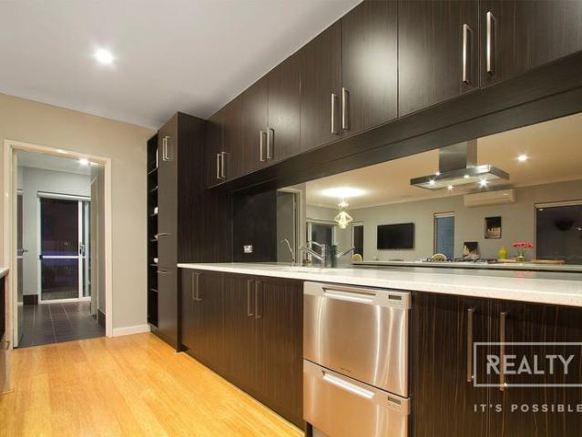 A Statement in Modern Parkside Luxury