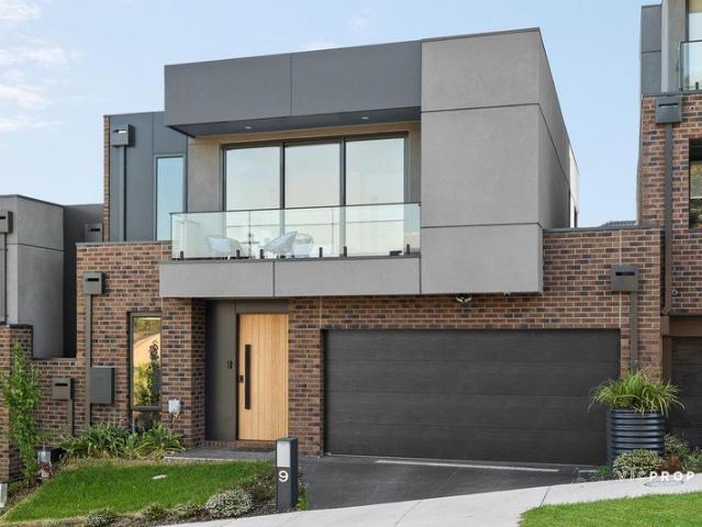 A Statement of Luxury in Coveted East Doncaster Secondary College Zone