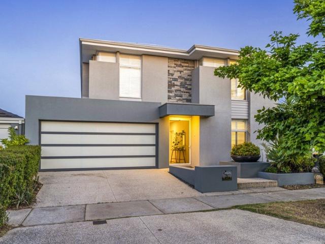 A STATEMENT OF LUXURY IN HARRISDALE | EX DISPLAY GRANDEUR, HEATED POOL & PRIVATE CORNER SETTING