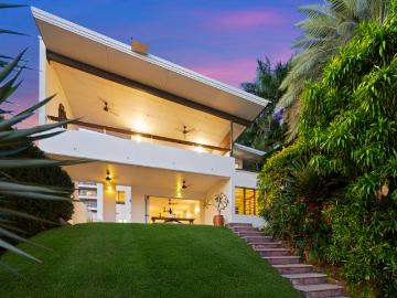 A Statement of Luxury on the Marina's Edge!