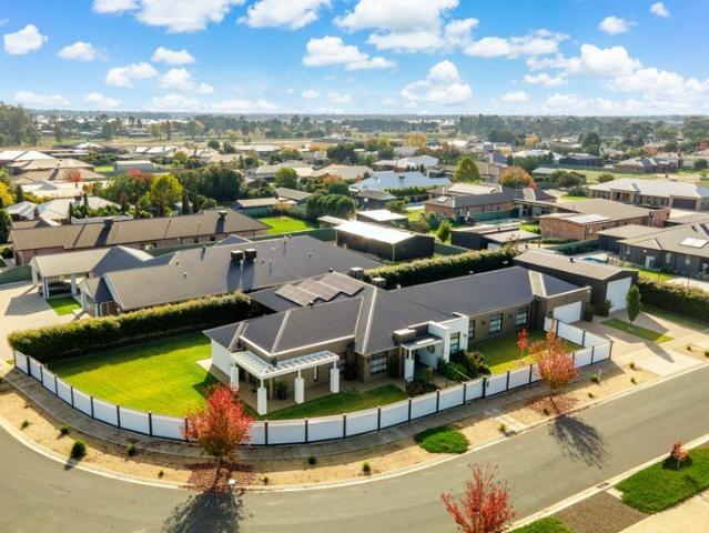 A Statement of Luxury, Space & Lifestyle Excellence!