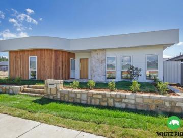 Googong, Jembaicumbene - Equipped kitchen