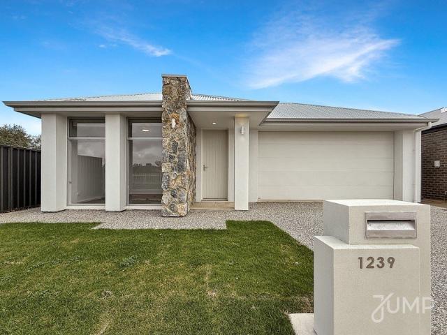 A Step Above Premium upgrades Spacious 4 Bedroom Home Save Big on Bills with Solar!