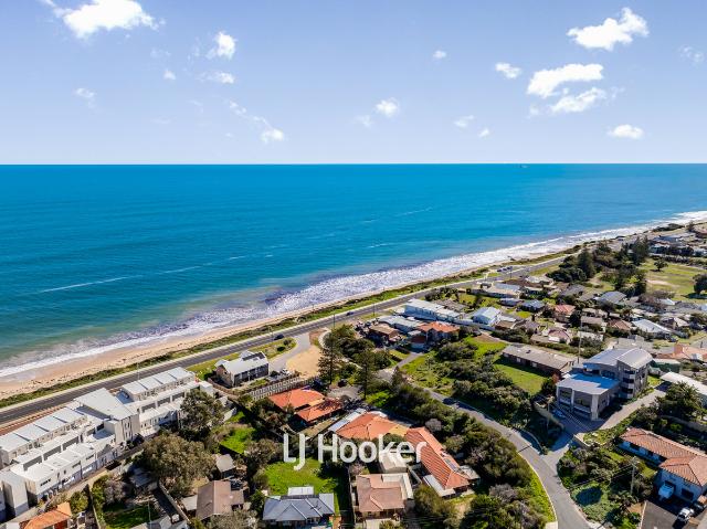 A Stone’s Throw from Bunbury Back Beach Prime Investment Opportunity