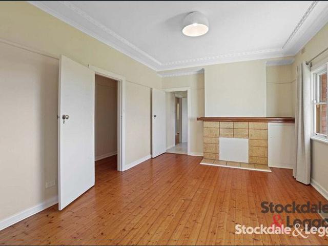 A stone throw away from Warragul's Civic Park