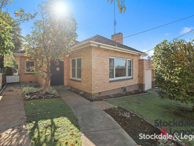 A stone throw away from Warragul's Civic Park