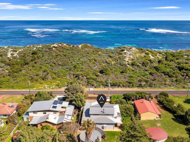 A stones throw to the beach
