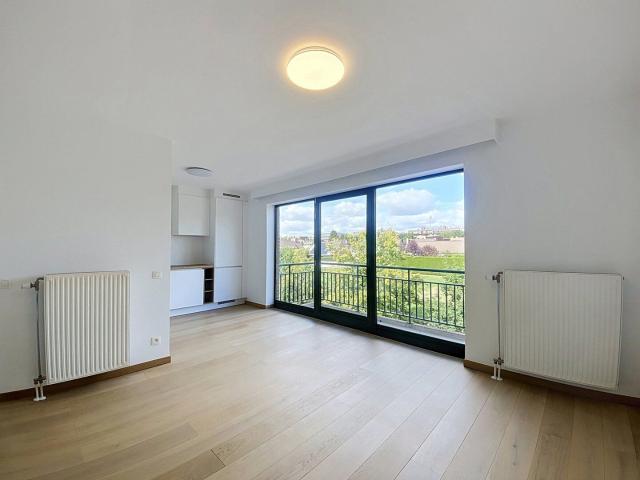 A stone's throw from the centre of Waterloo – Renovated one