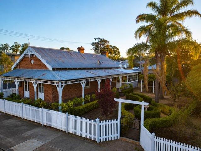 A STORYBOOK COTTAGE IN GULGONG