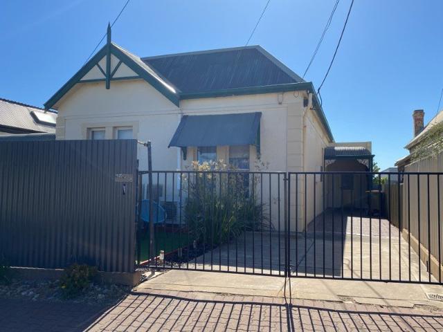 A street away from Henley Beach!