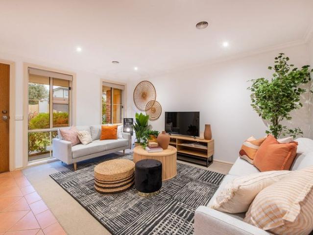 A street front unit in stunning condition