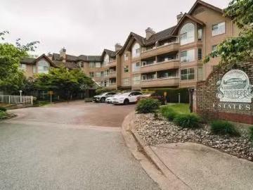 Greater Vancouver - Patio, Garden, Fireplace