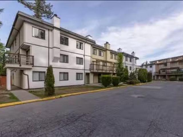 A Street, Surrey, BC, V3W 7Z9 Single Family Property For Sal.