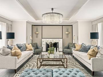 A stunning newly renovated lateral apartment overlooking Hyde Park