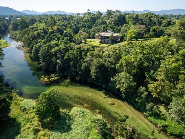 A stunning oasis to enjoy, breathe and escape. paradise on 2.57HA