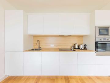 A stunning, bright and warm apartment of 70m2 in the 17th district, Paris Amsterdam Apartments for Rent