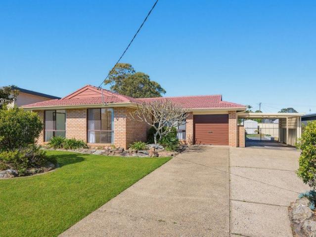 A Stunning Family Home in a Coveted Port Macquarie Setting