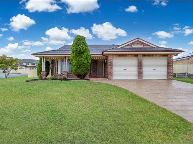 A stunning family home in Ashtonfield