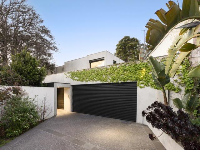 A Stunning Sanctuary of Style, Space and Serenity