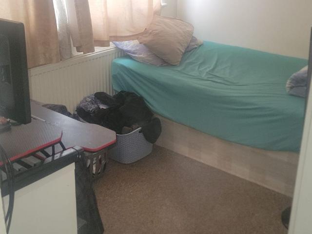 A Stunning Single Room available in Warren Road NW2 7NH