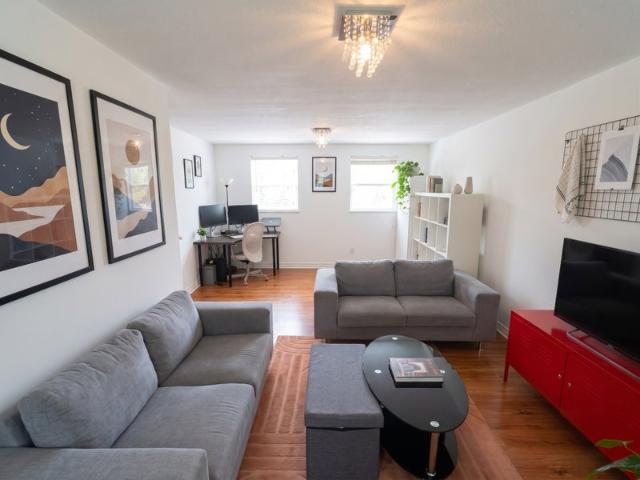 A stunning 1 bedroom apartment in E15