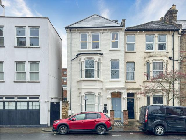 A stunning 2 bedroom apartment in Upper Holloway