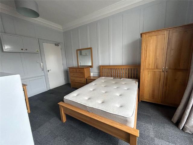 A studio room, one of 8 studio rooms, in a central location with its own kitchen but shared facilities of two bathrooms and 3 W.C's with the other 7 studio rooms