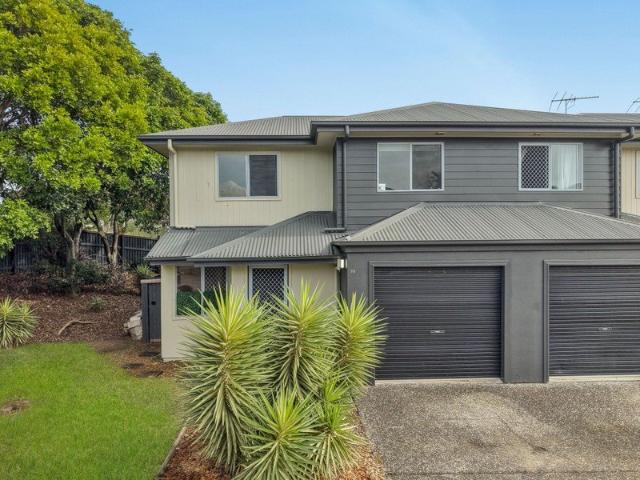 A stylish and well maintained townhouse
