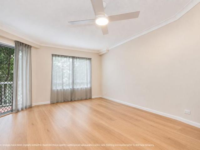 A Stylish Apartment in Sought After Budds Beach