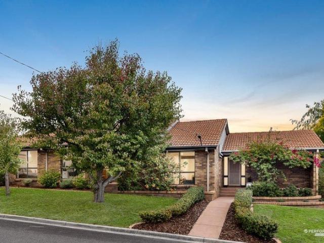 A Stylish Family Retreat