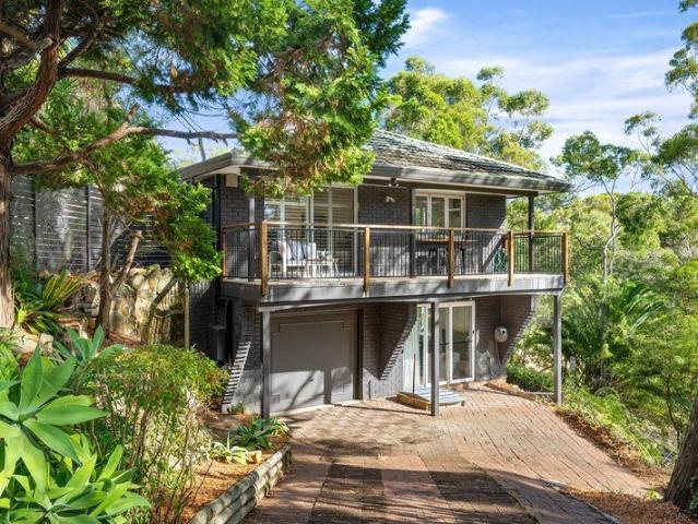 A stylish sanctuary overlooking the golf course