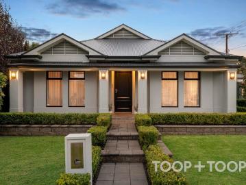 A Stylish Statement in a Sought after Western Hotspot