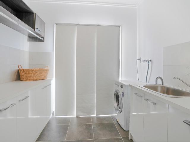 A stylishly modern Moss Vale delight!