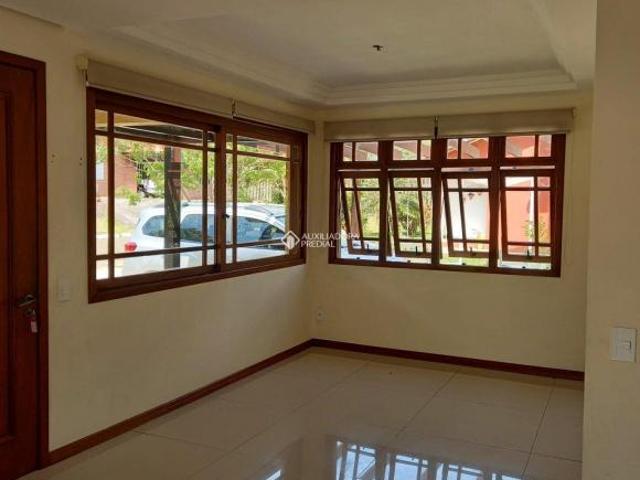 A sua casa em condomínio com infraestrutura de clube