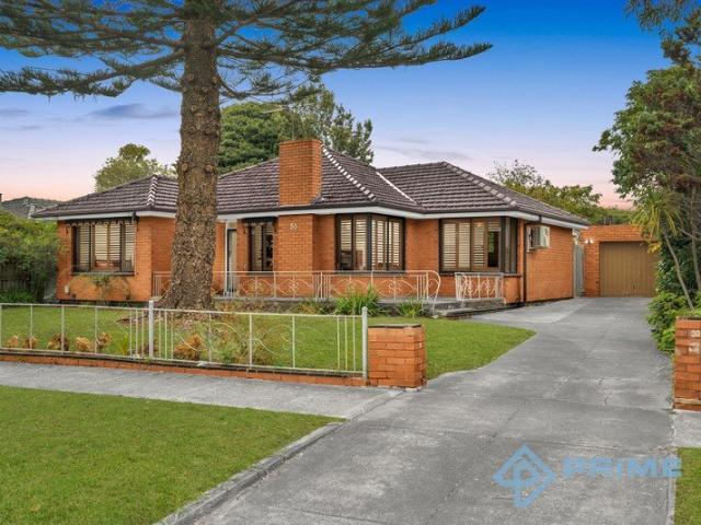 A Substantial Landholding Offering Space, Flexibility & Future Growth