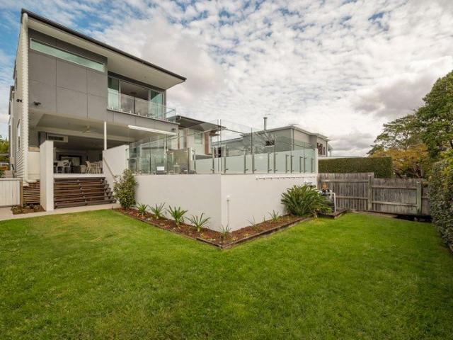 A Substantial 560sqm Family Residence Designed for Living and Entertaining in New Farm