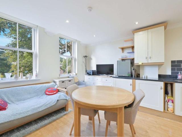 A superb two bed luxury apartment finished to an extremely high standard with bespoke features, situated in convenient location