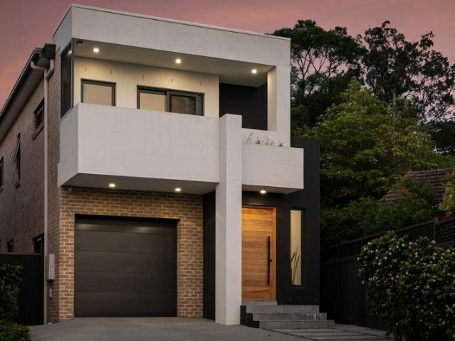 A superb detached home designed for poolside entertaining