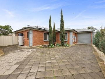 A Superb Single level Hideaway for Easy Care Serenity and So Convenient!