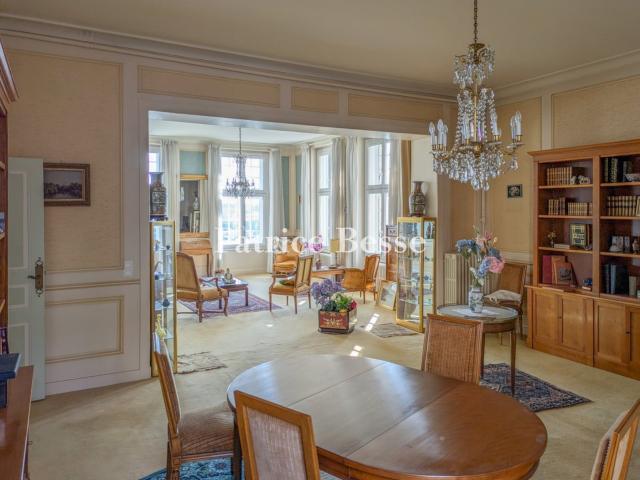 À Saint Malo Intra Muros, un vaste appartement familial de 2. 218m² Saint Malo