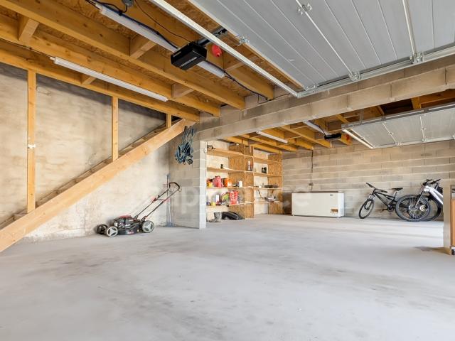 A Saint Marcel 71 maison climatisée à vendre de 159.73 m² 5 pièces 4 chambres double garage parking terrain de 560 m²